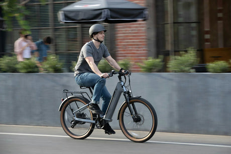 Så fort får en elcykel gå i Sverige – regler och gränser 2026